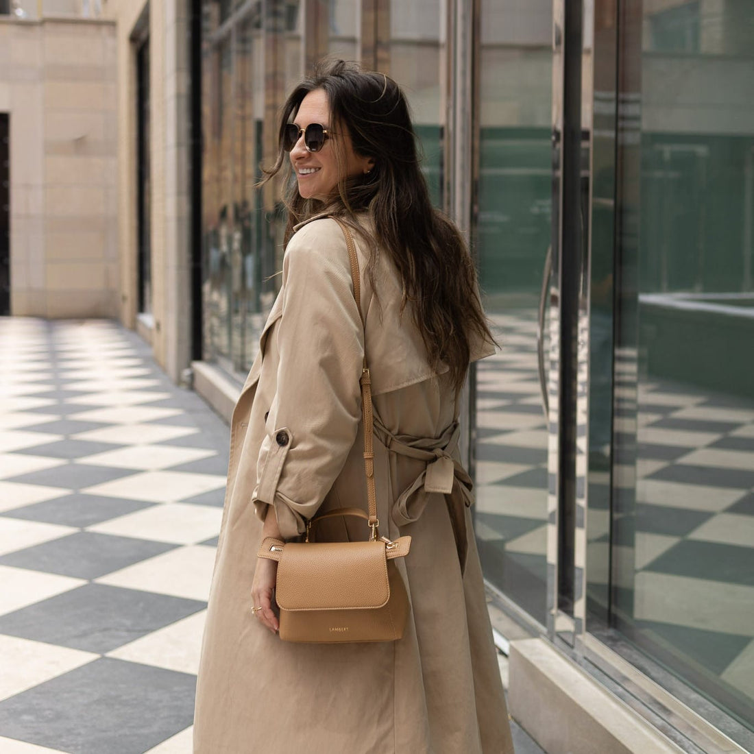 Le Ginny – Sac à bandoulière 2-en-1 en cuir vegan souvenir