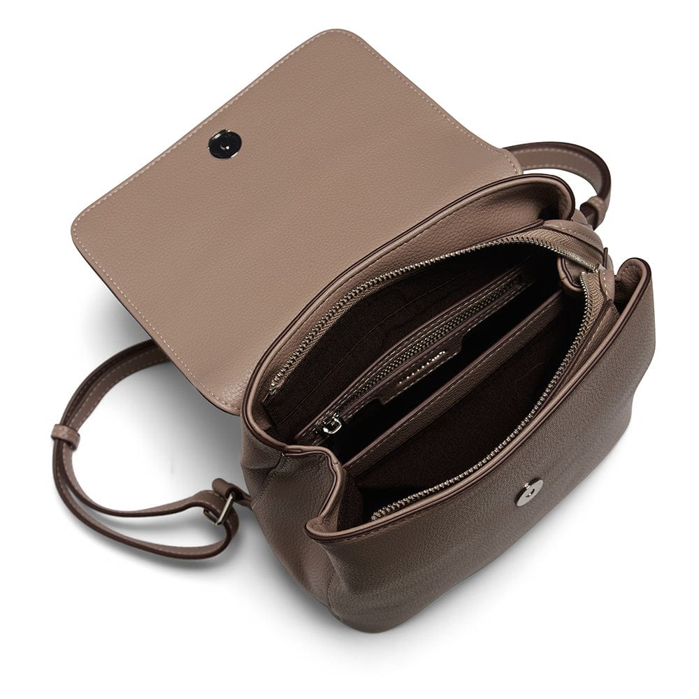 Le Cynthia - Sac à dos en cuir vegan terra