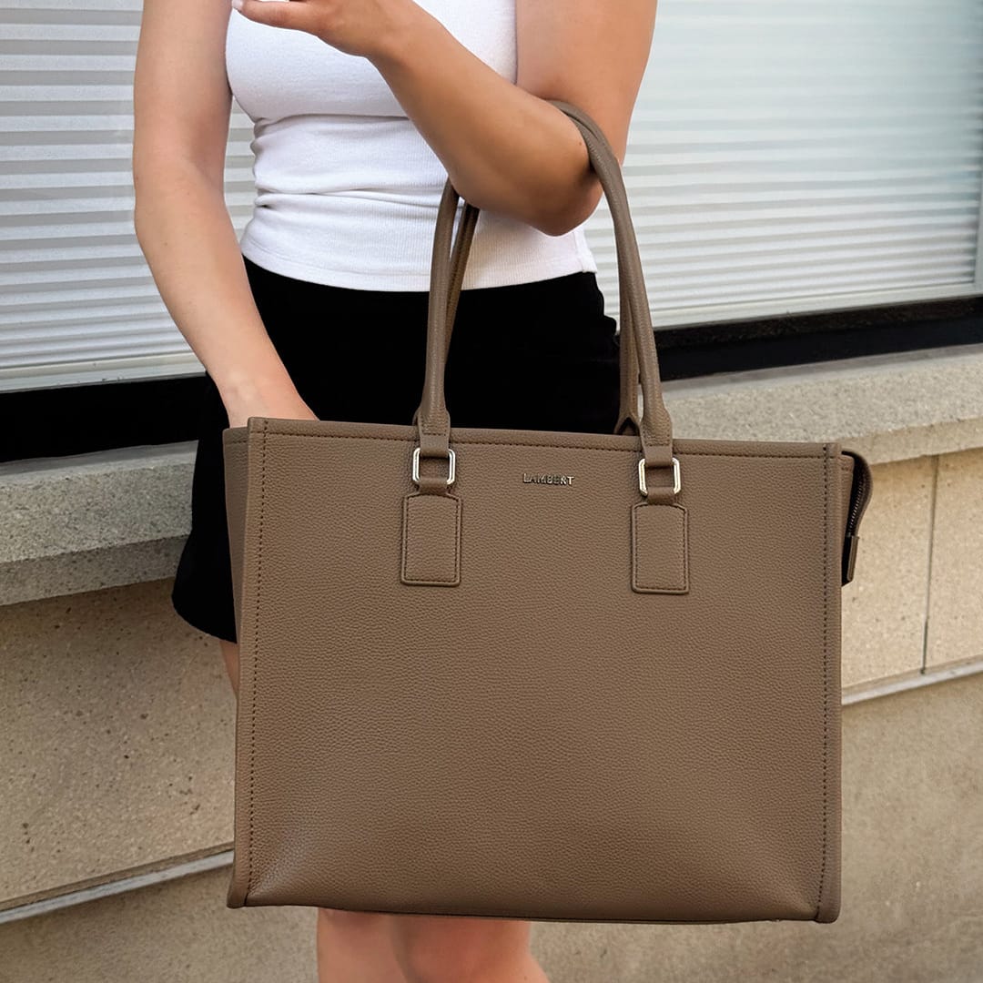 Le Valentina – Sac fourre-tout 2-en-1 en cuir vegan taupe