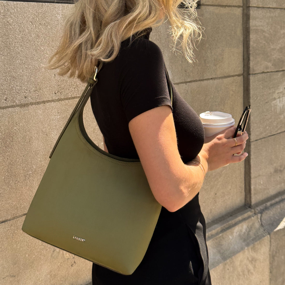 Le Elena – Sac à épaule en suède vegan moss