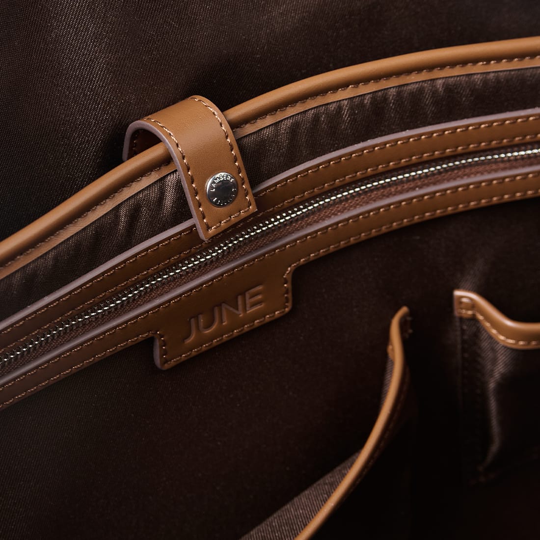 Le June - Sac de voyage fourre-tout en cuir vegan hazelnut