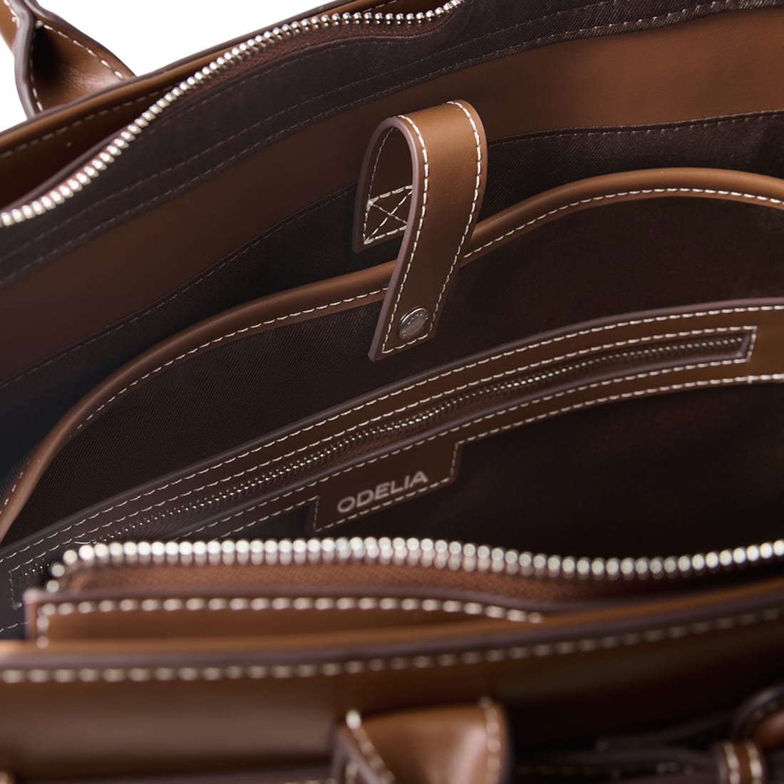 Le Odelia – Sac fourre-tout en cuir vegan hazelnut