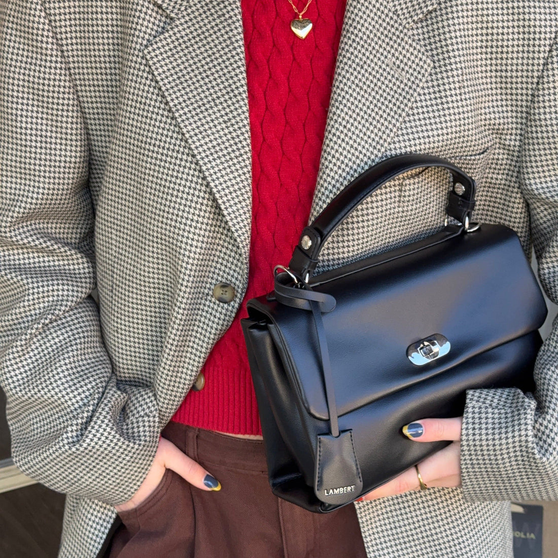 Le Freya- Sac à main 2-en-1 en cuir vegan noir